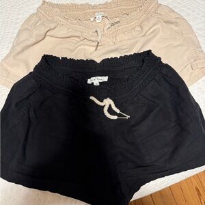 Love Tree Mid Waist Black and Tan Shorts